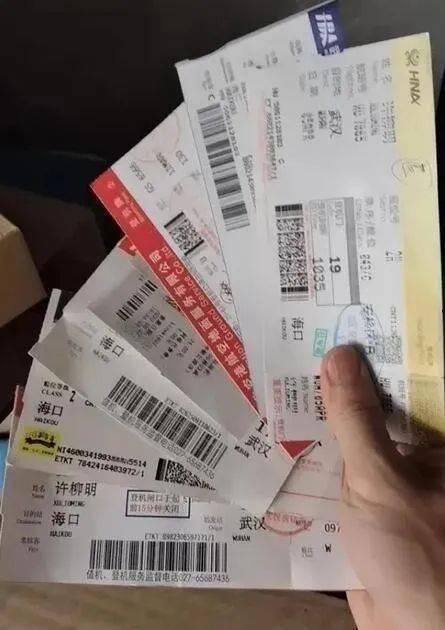 娱乐吃瓜酱网友到底能多有才,网友才华横溢，揭秘网络红人的魅力所在